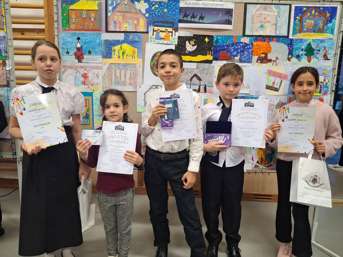 December 2-án immár 14. alkalommal rendeztük meg Dsida Jenő szavalóversenyünket!