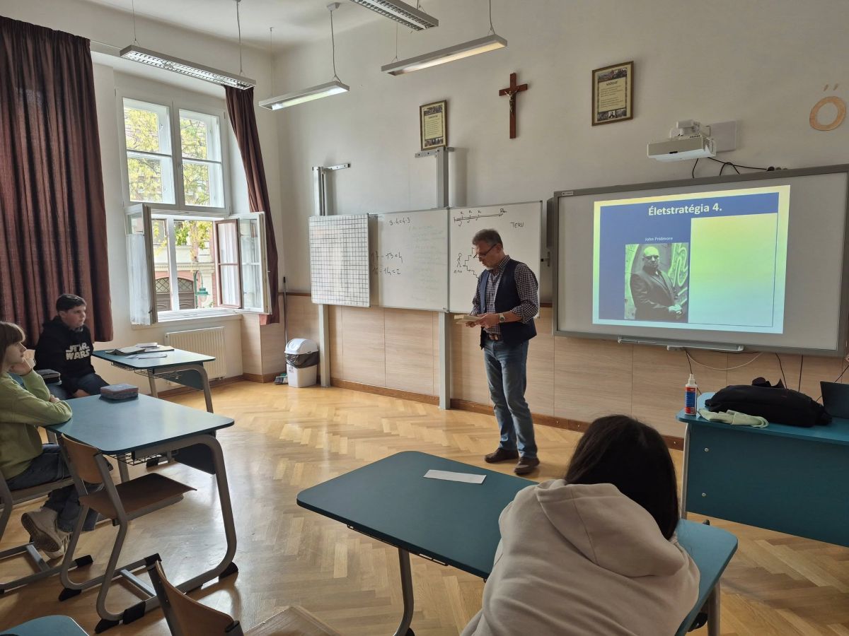 Nagy Péter megtartotta az idei tanév második családi életre nevelés óráit