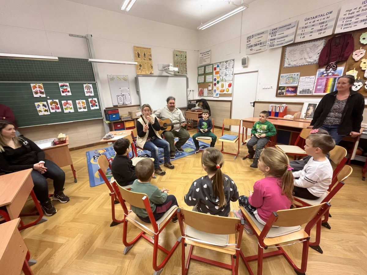 Iskolánk harmadik, februári suliváró programján kreatív foglalkozásokkal vártuk a leendő kisiskolásokat.